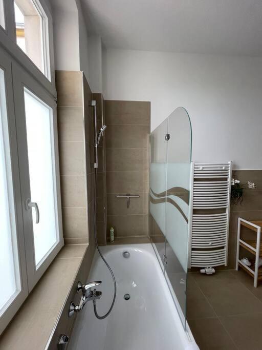 Lucky Stays Ls10 - Vollausstattung - Zentrum - Aufzug - Grosse Kueche - 2 Zimmer - Smart-Tv Magdeburg Luaran gambar
